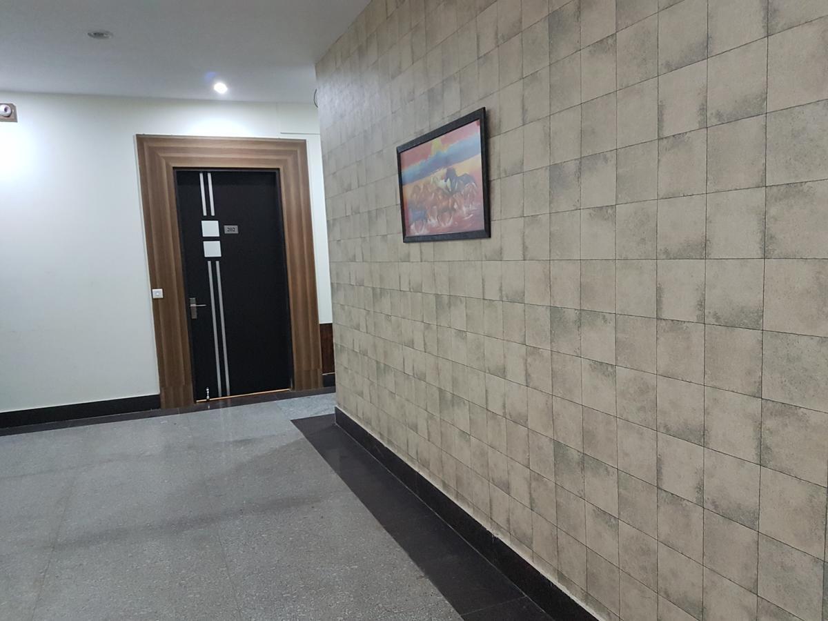 The Royal Crown Otel Gurgaon Dış mekan fotoğraf